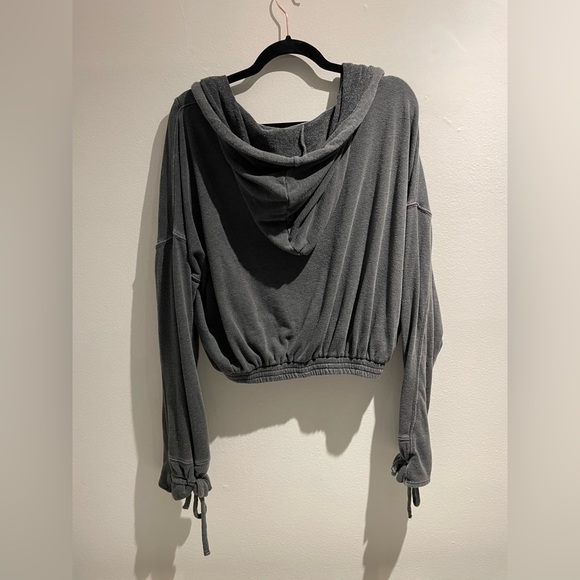 Free People Hooded Sweatshirt size medium - Picture 3 of 3